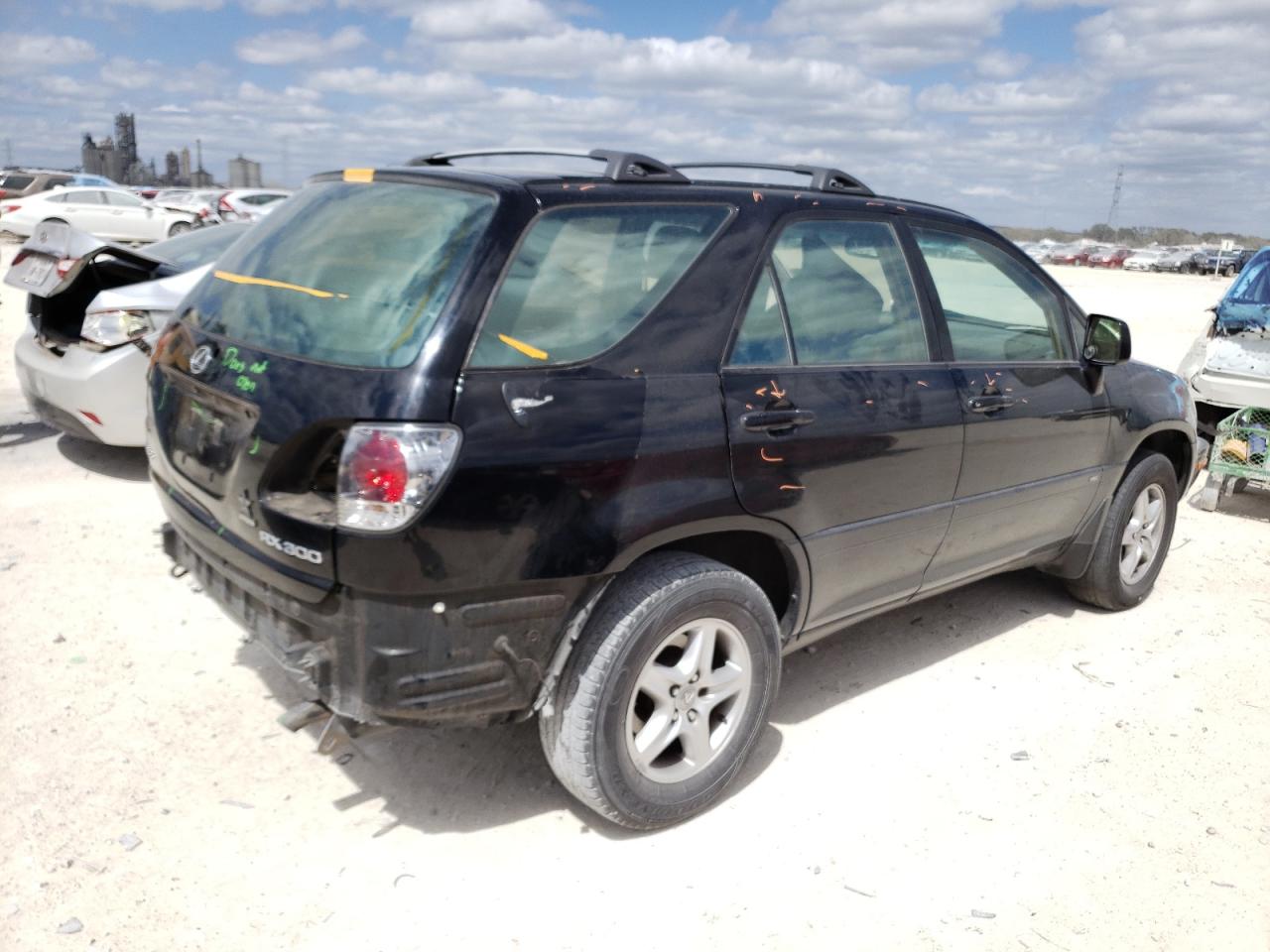 Photo 4 from auction – 2001 LEXUS RX 300 with VIN JTJGF10UX10097289