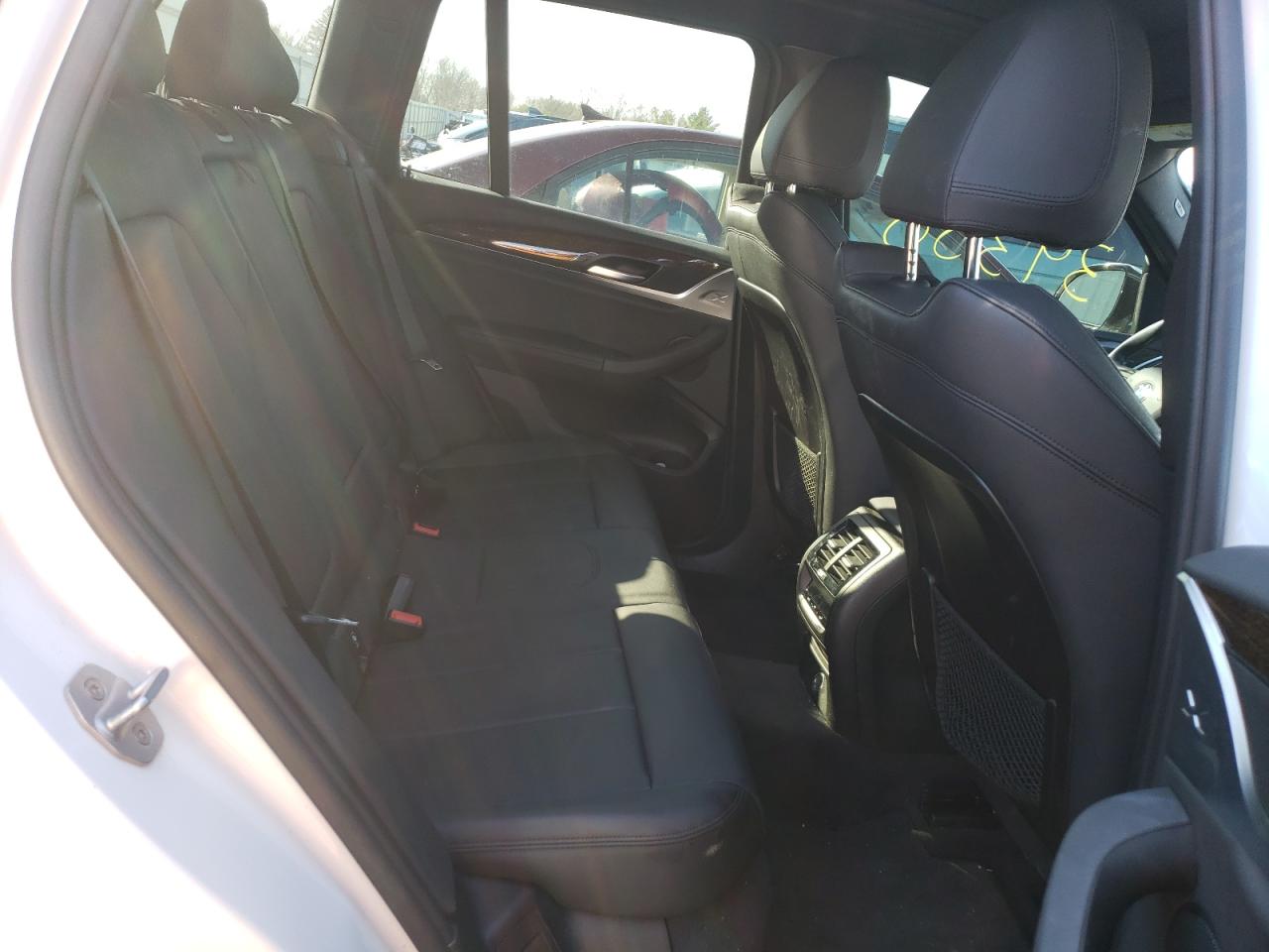 Photo 6 from auction – 2019 BMW X3 XDRIVE3 with VIN 5UXTR9C56KLP93643