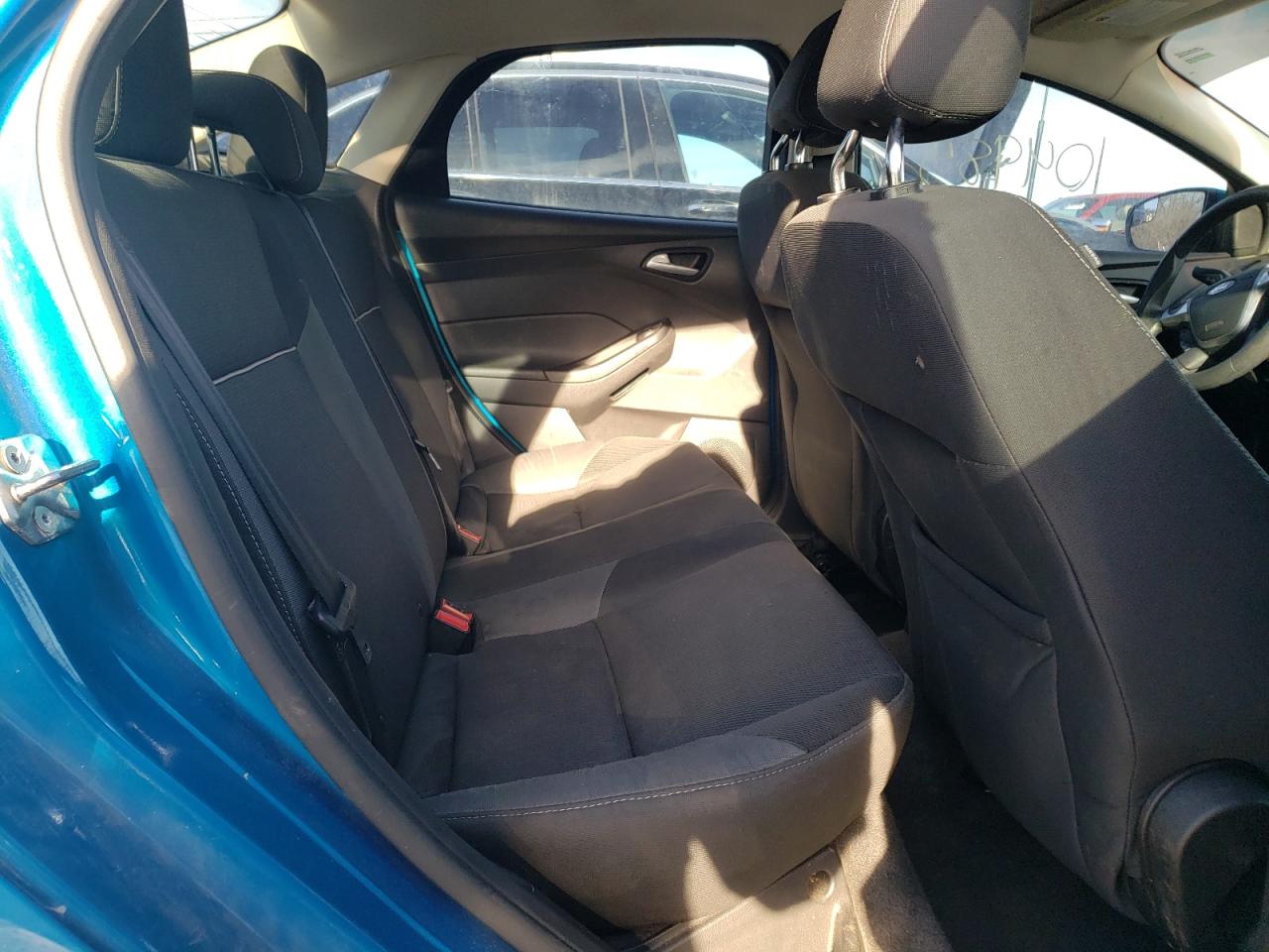 Photo 6 from auction – 2012 FORD FOCUS SE with VIN 1FAHP3F21CL310790