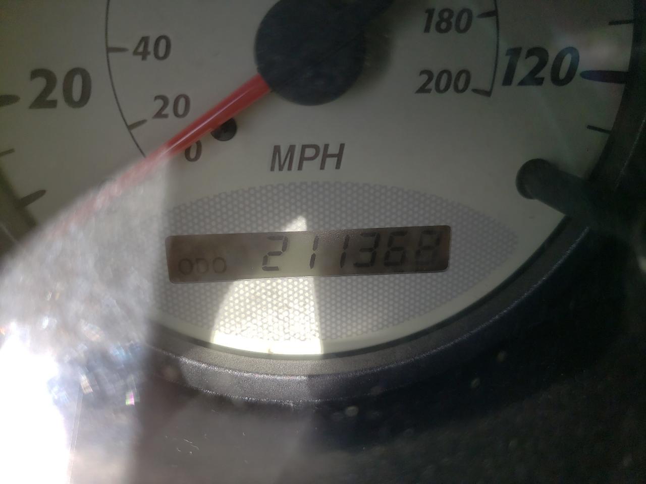 Photo 8 from auction – 2003 TOYOTA RAV4 with VIN JTEHH20V236092499