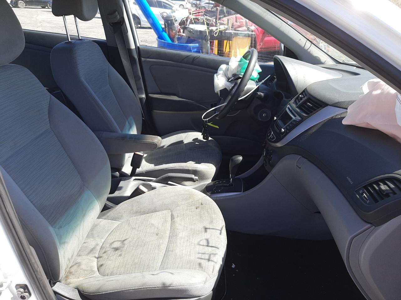 Photo 5 from auction – 2016 HYUNDAI ACCENT SE with VIN KMHCT4AE3GU967304