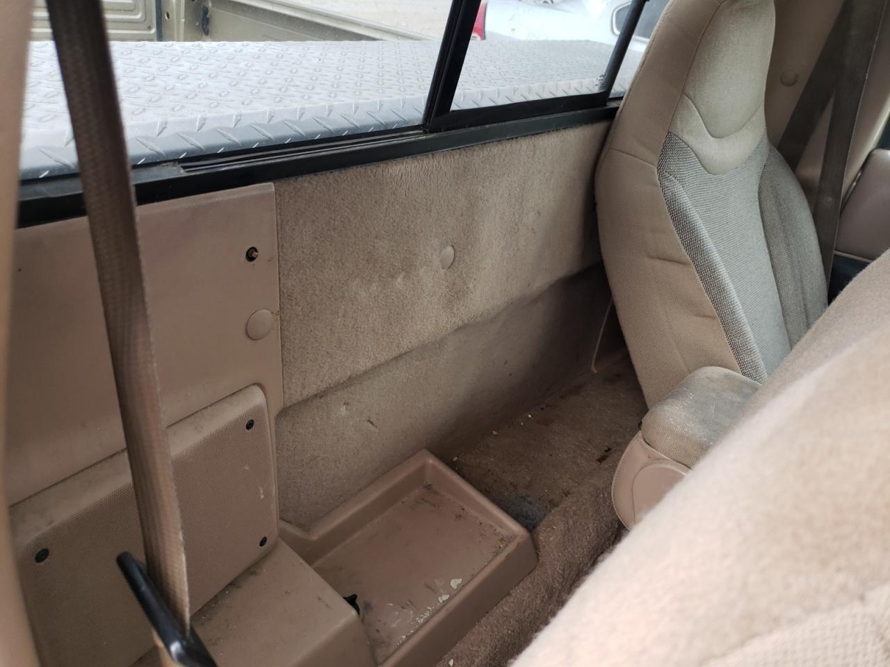 Photo 6 from auction – 2001 FORD RANGER with VIN 1FTYR10D61TB04798