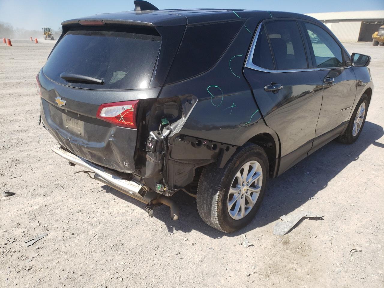 Photo 4 from auction – 2018 CHEVROLET EQUINOX LT with VIN 2GNAXJEV7J6211870