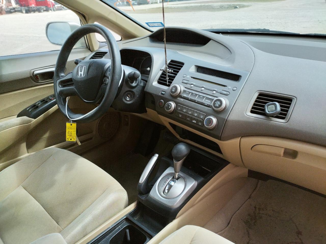 Photo 9 from auction – 2008 HONDA CIVIC LX with VIN 1HGFA16528L080803