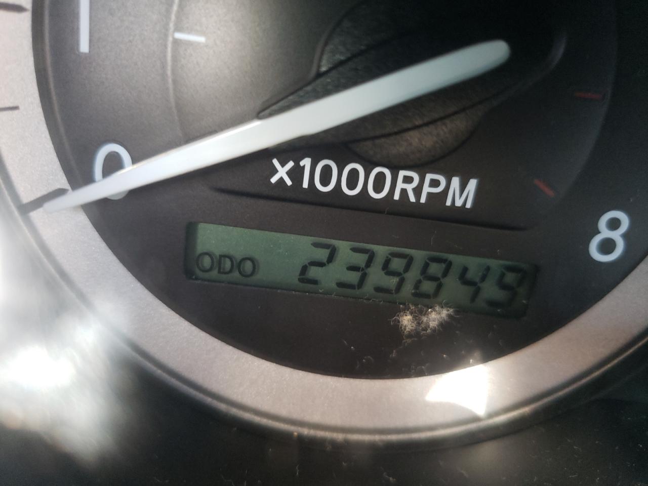 Photo 8 from auction – 2005 TOYOTA SIENNA with VIN 5TDZA22C95S297748
