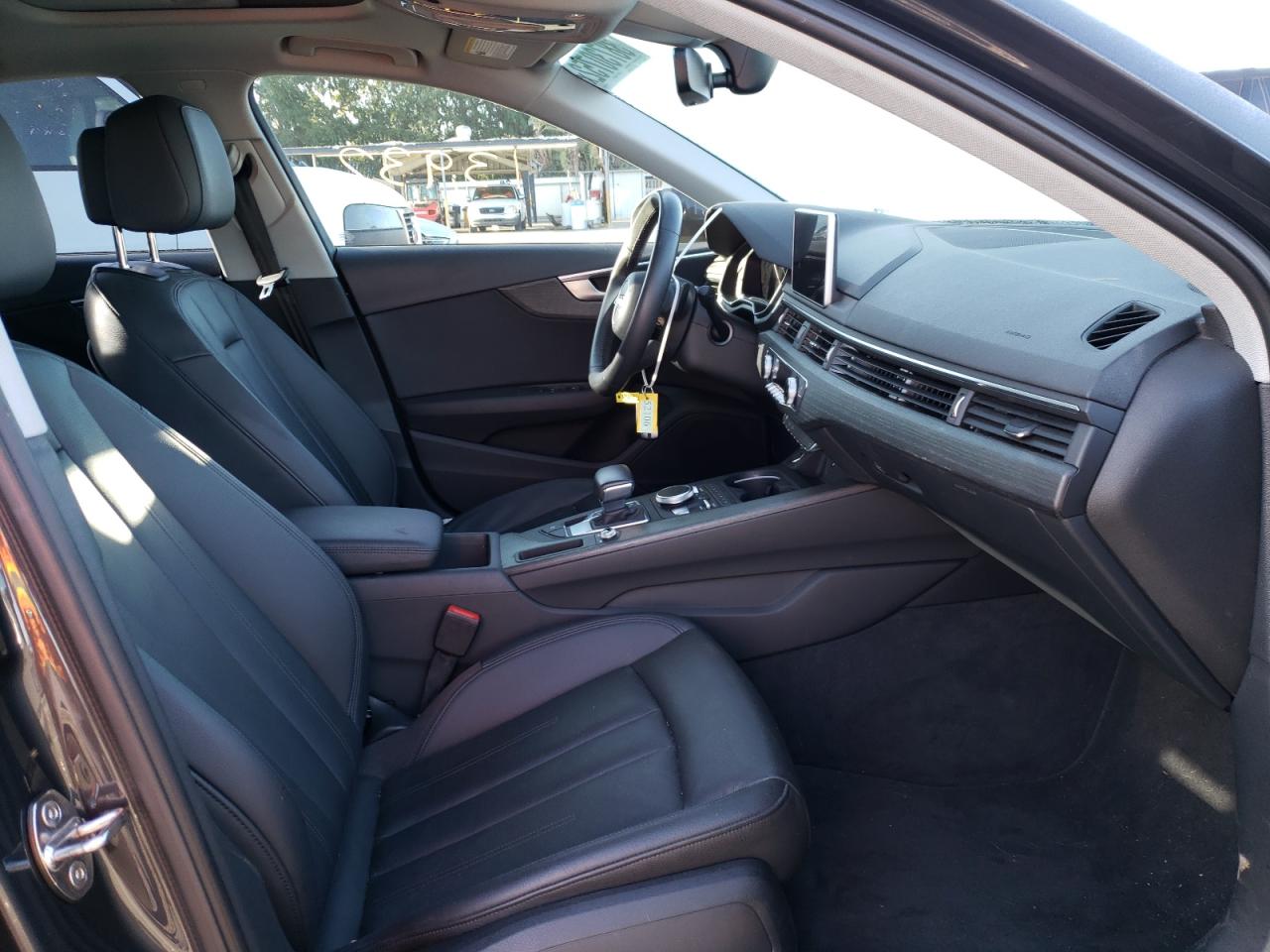 Photo 5 from auction – 2018 AUDI A4 PREMIUM with VIN WAUKMAF40JA226755