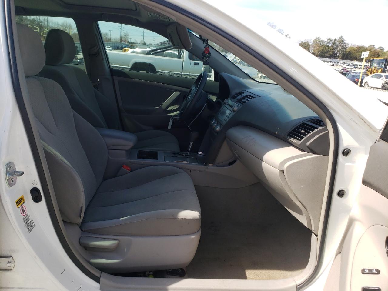 Photo 5 from auction – 2008 TOYOTA CAMRY CE with VIN 4T1BE46K28U742068