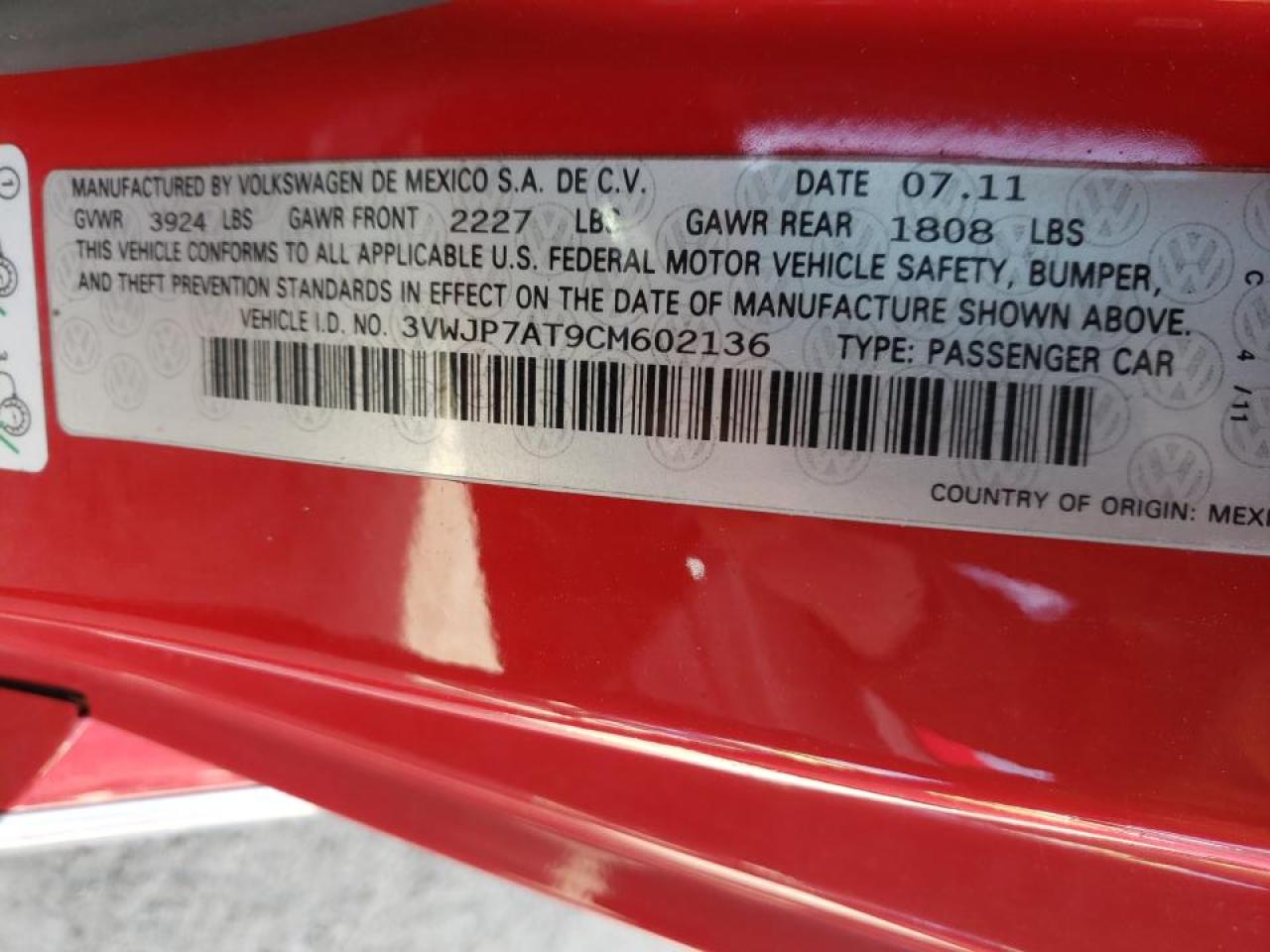 Photo 10 from auction – 2012 VOLKSWAGEN BEETLE with VIN 3VWJP7AT9CM602136