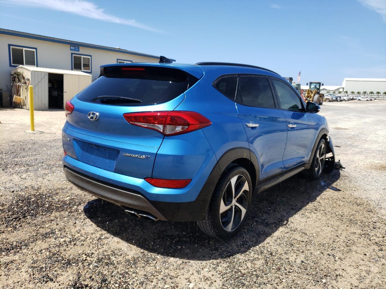 Photo 4 from auction – 2016 HYUNDAI TUCSON LIM with VIN KM8J33A25GU089883