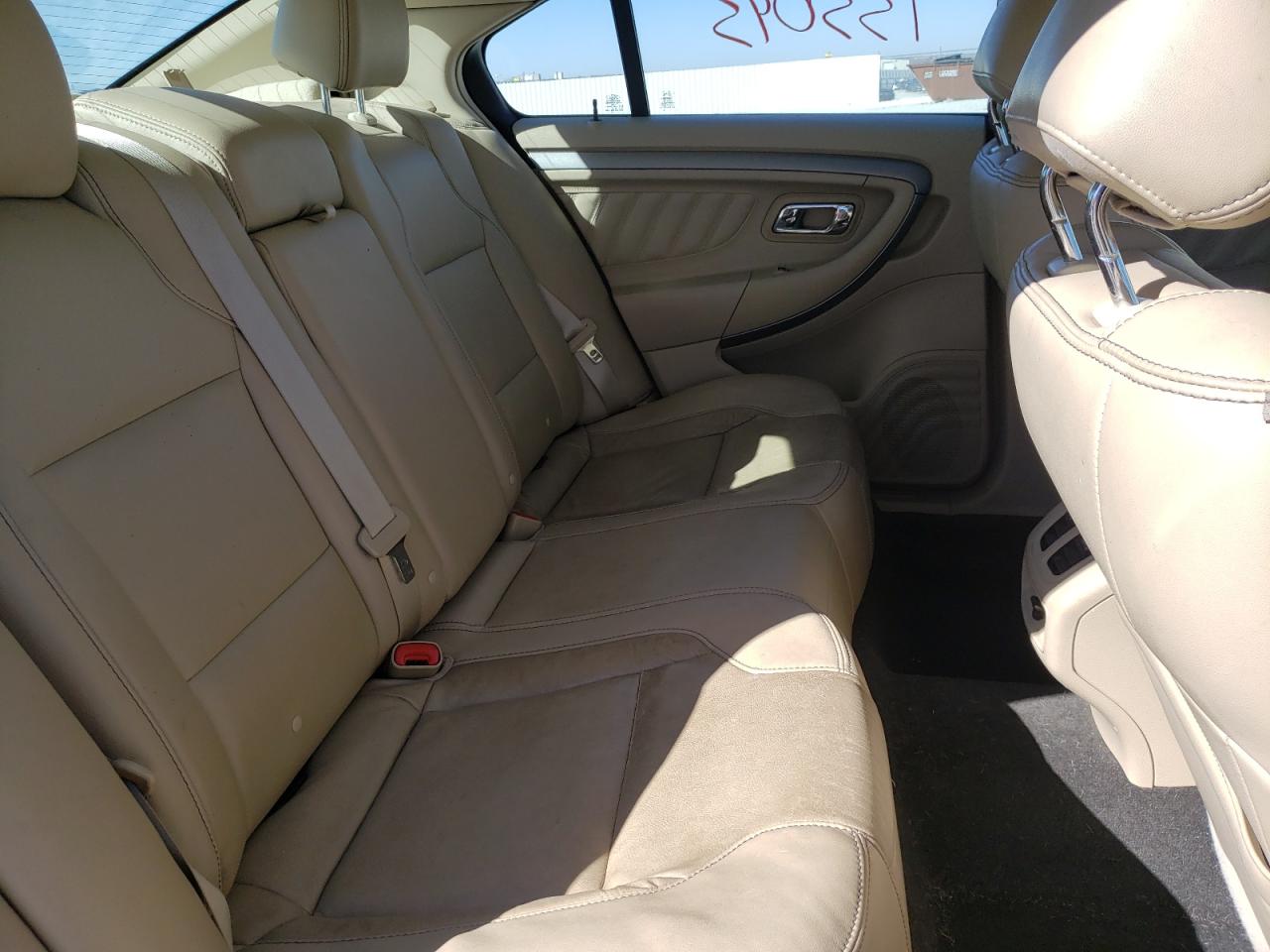 Photo 6 from auction – 2014 FORD TAURUS SEL with VIN 1FAHP2H8XEG103886