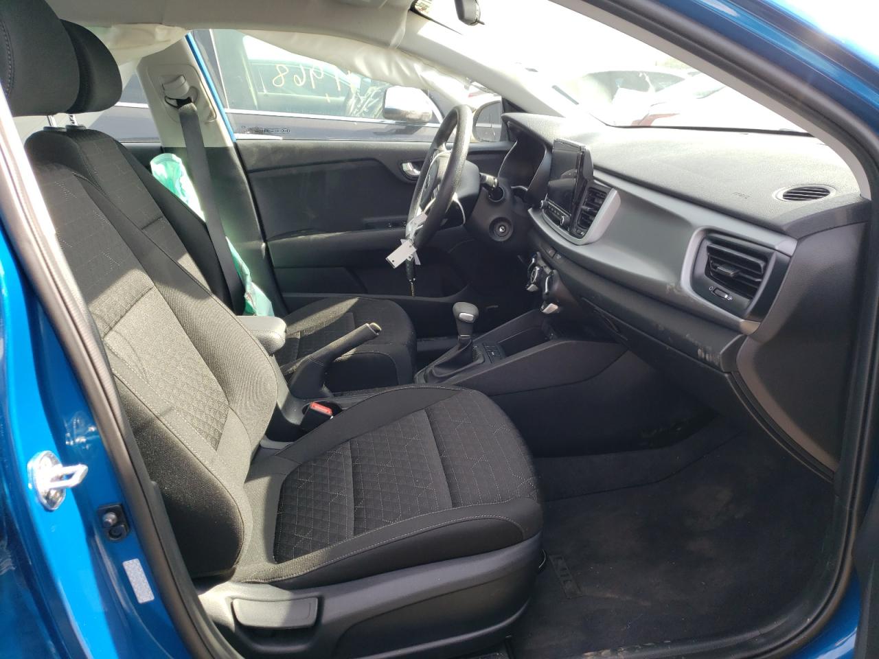 Photo 5 from auction – 2016 SUBARU LEGACY 2.5 with VIN 4S3BNAD63G3031864
