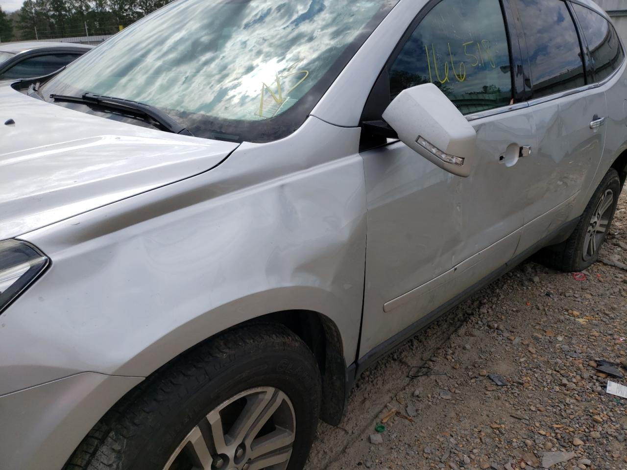 Photo 10 from auction – 2015 CHEVROLET TRAVERSE L with VIN 1GNKVGKD8FJ314430