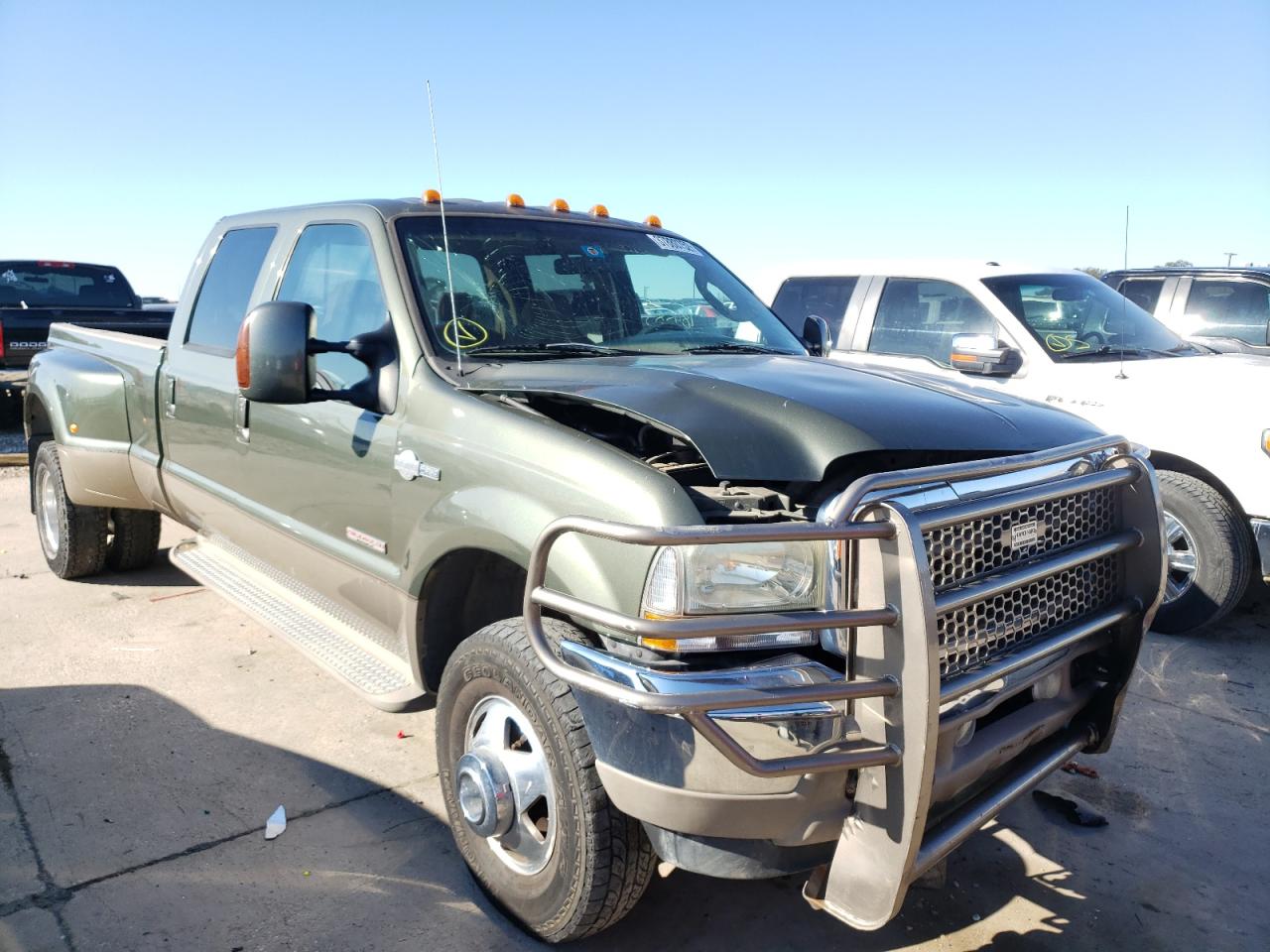 FORD F350 SUPER 2004 with VIN 1FTWW33P84EA30679 - Photo from auction