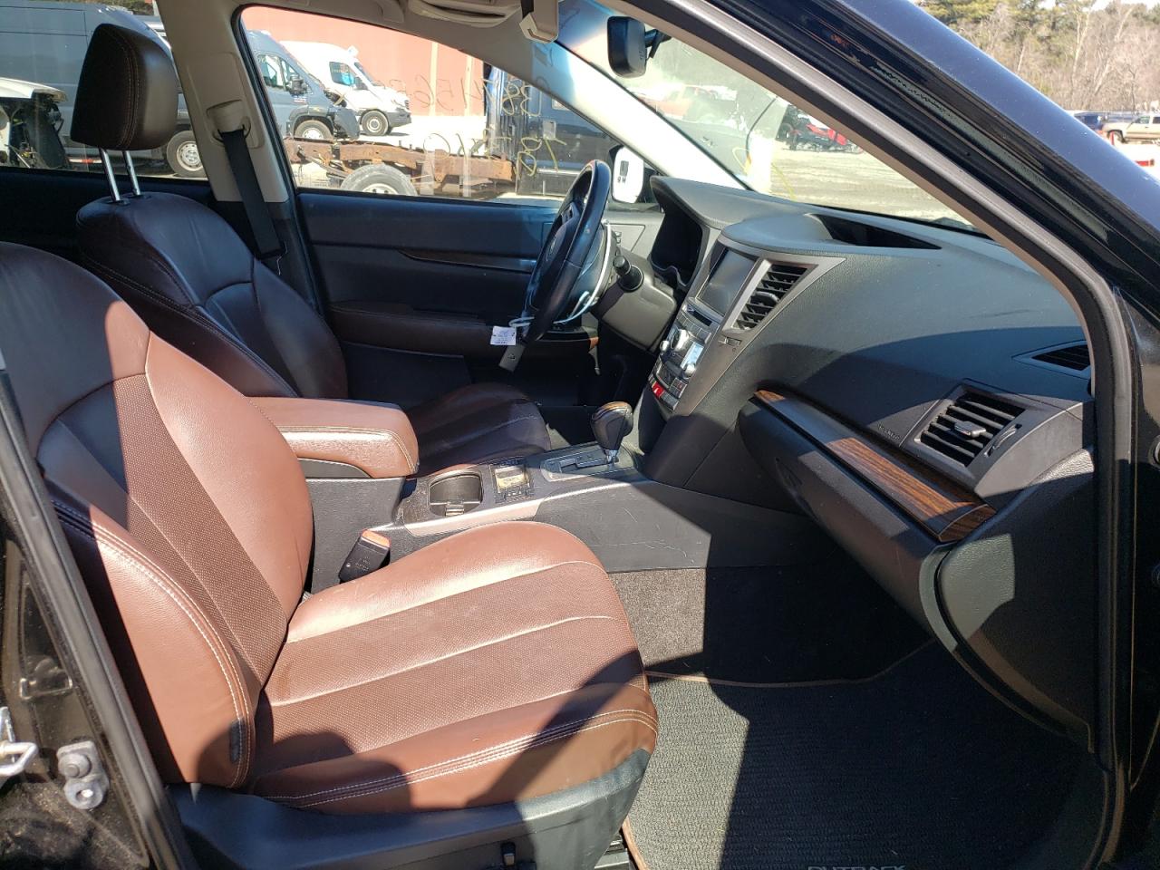 Photo 5 from auction – 2013 SUBARU OUTBACK 2. with VIN 4S4BRCSC4D3253796