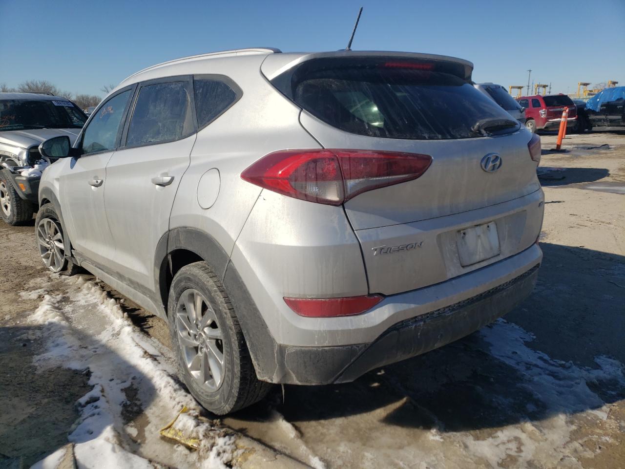 Photo 3 from auction – 2017 HYUNDAI TUCSON LIM with VIN KM8J3CA40HU289587