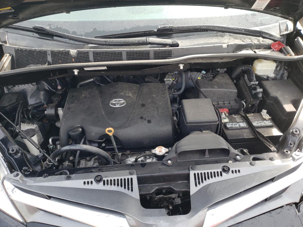 Photo 7 from auction – 2018 TOYOTA SIENNA XLE with VIN 5TDYZ3DC2JS913954