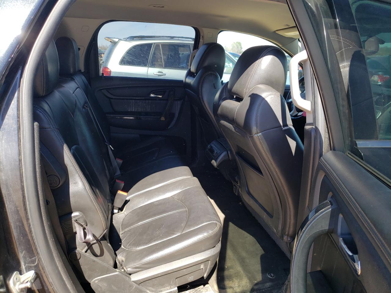 Photo 6 from auction – 2014 GMC ACADIA SLT with VIN 1GKKVRKD6EJ301702