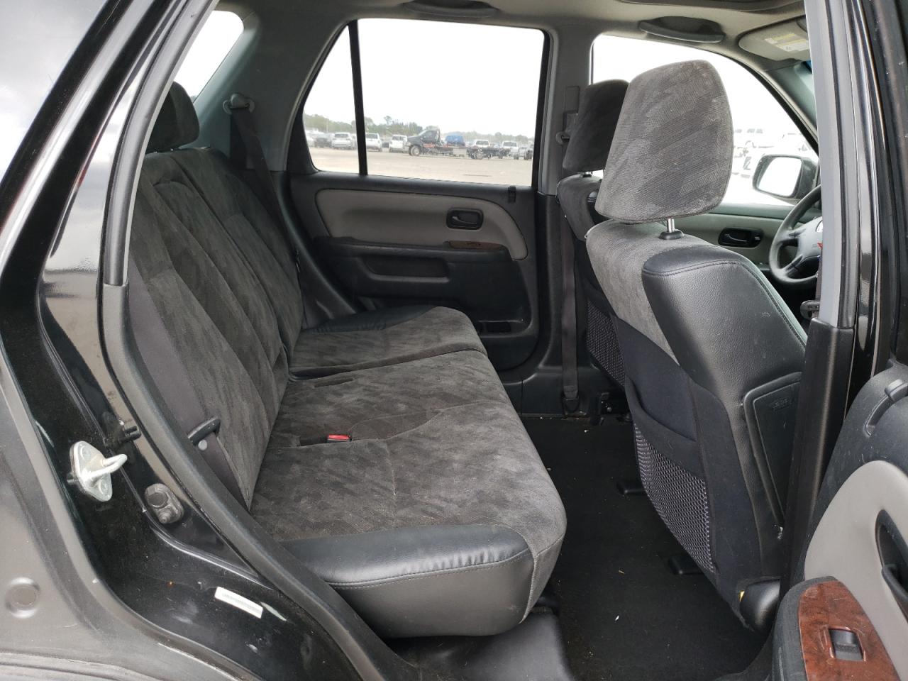Photo 6 from auction – 2002 HONDA CR-V EX with VIN JHLRD78852C039914