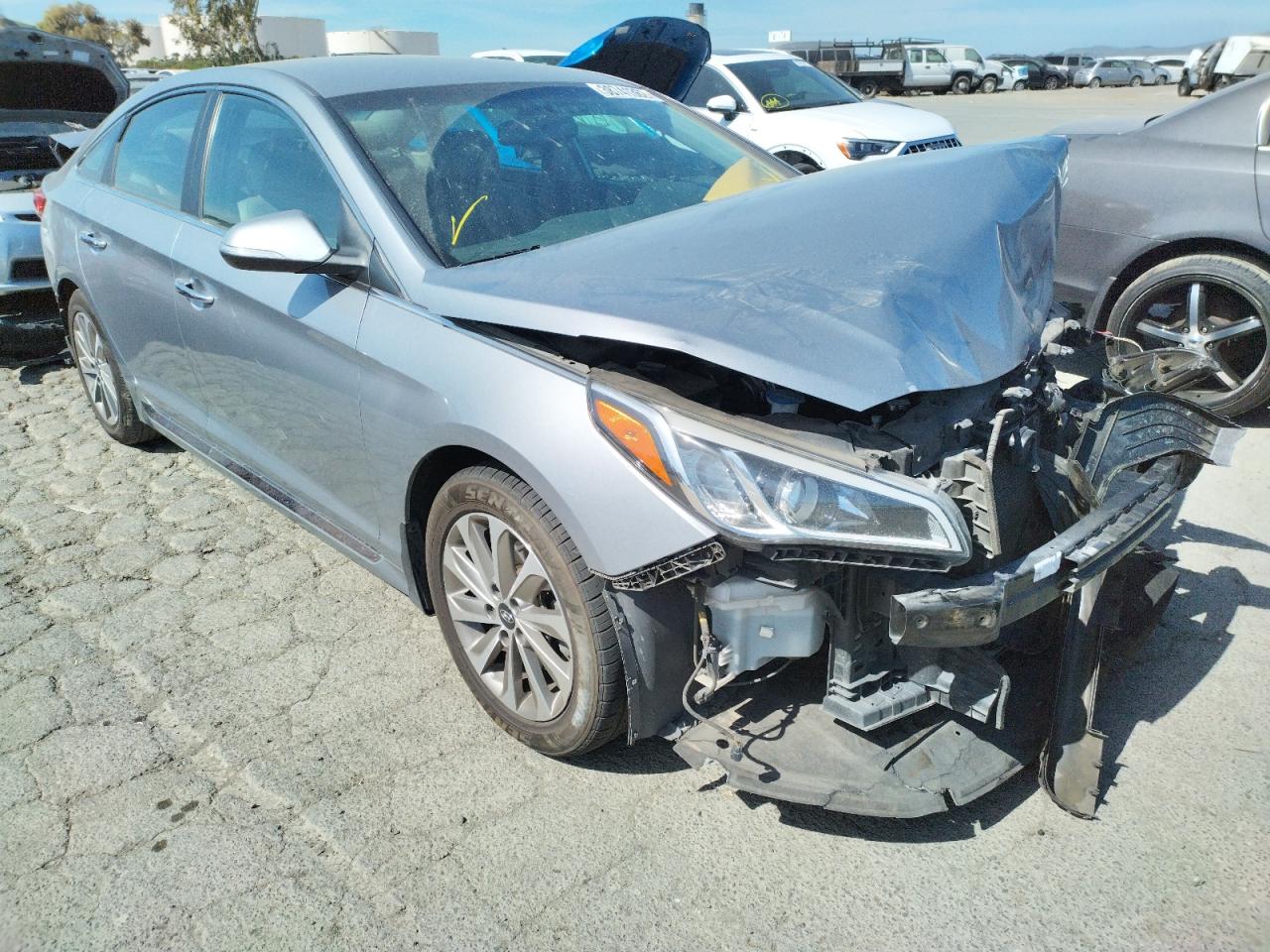 HYUNDAI SONATA SPO 2015 with VIN 5NPE34AF4FH222222 - Photo from auction