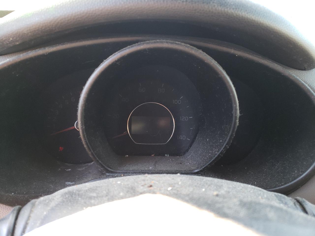 Photo 8 from auction – 2014 KIA SOUL with VIN KNDJN2A23E7049774