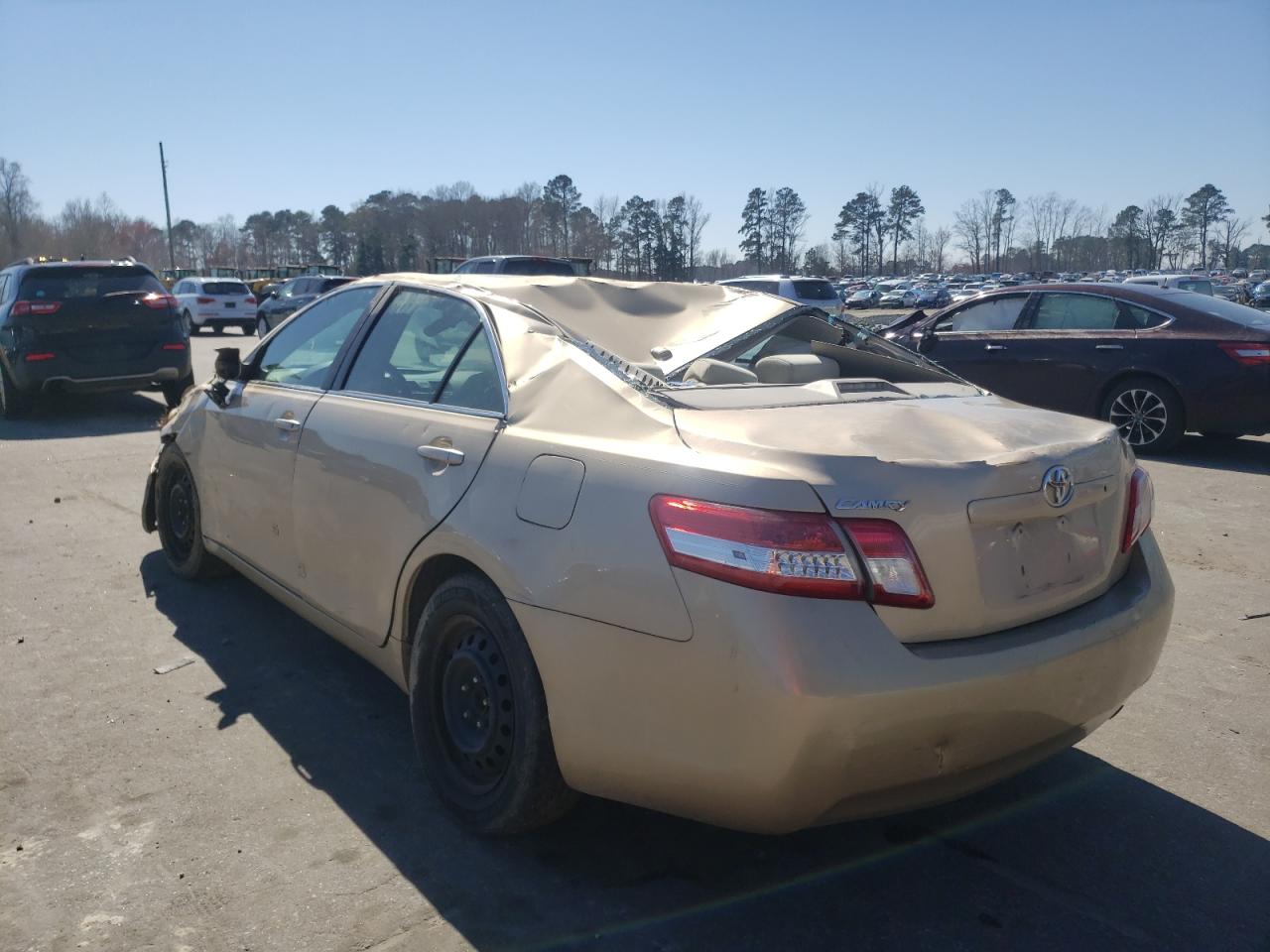 Photo 3 from auction – 2011 TOYOTA CAMRY BASE with VIN 4T1BF3EK8BU227768