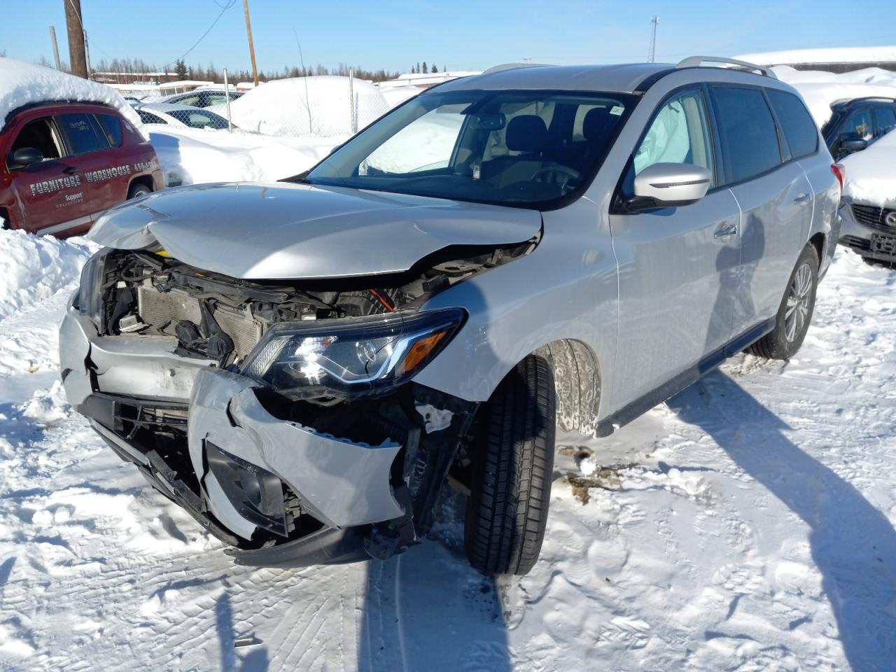 Photo 2 from auction – 2018 NISSAN PATHFINDER with VIN 5N1DR2MMXJC633424