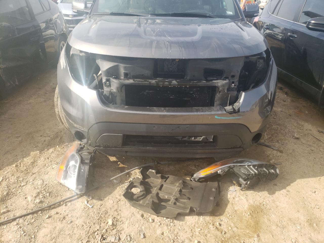 Photo 9 from auction – 2014 FORD EXPLORER L with VIN 1FM5K7F82EGB78587