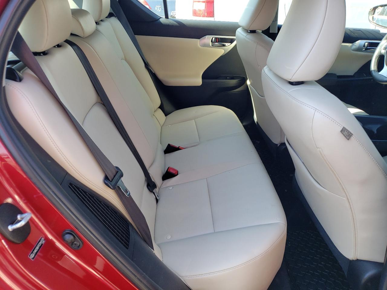 Photo 6 from auction – 2012 LEXUS CT 200 with VIN JTHKD5BH7C2069109
