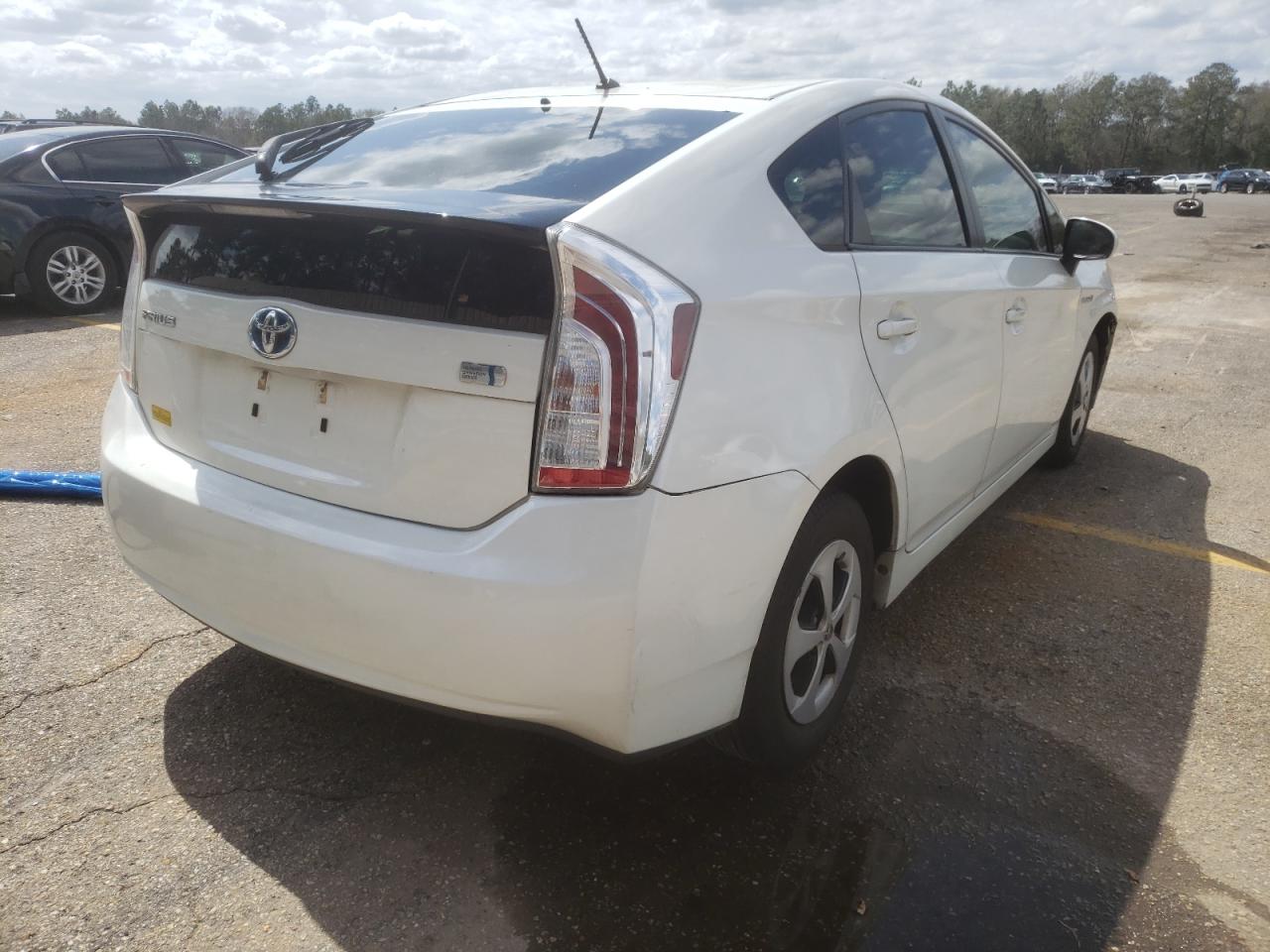 Photo 4 from auction – 2012 TOYOTA PRIUS with VIN JTDKN3DU1C5452572