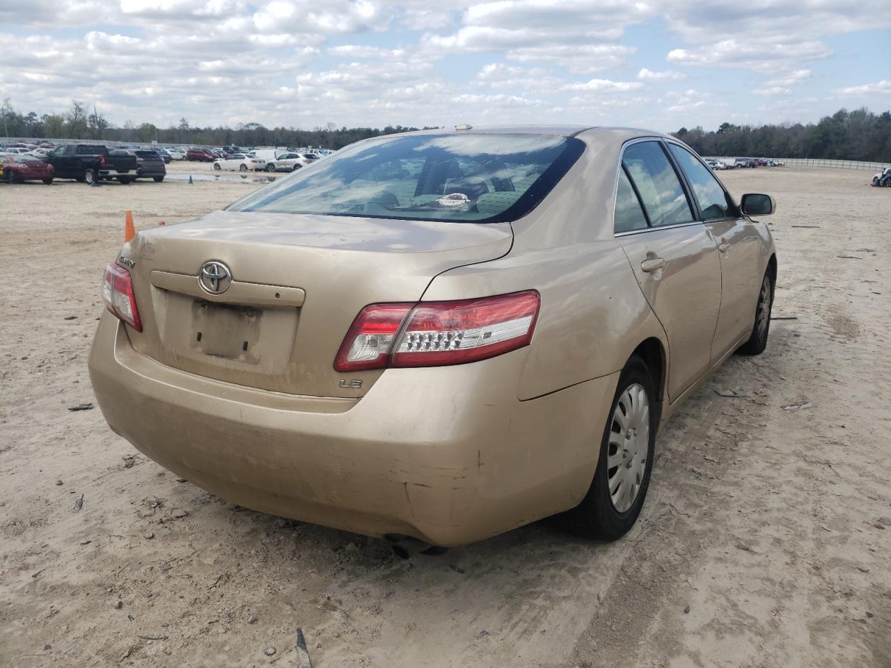 Photo 4 from auction – 2010 TOYOTA CAMRY BASE with VIN 4T1BF3EK9AU024645