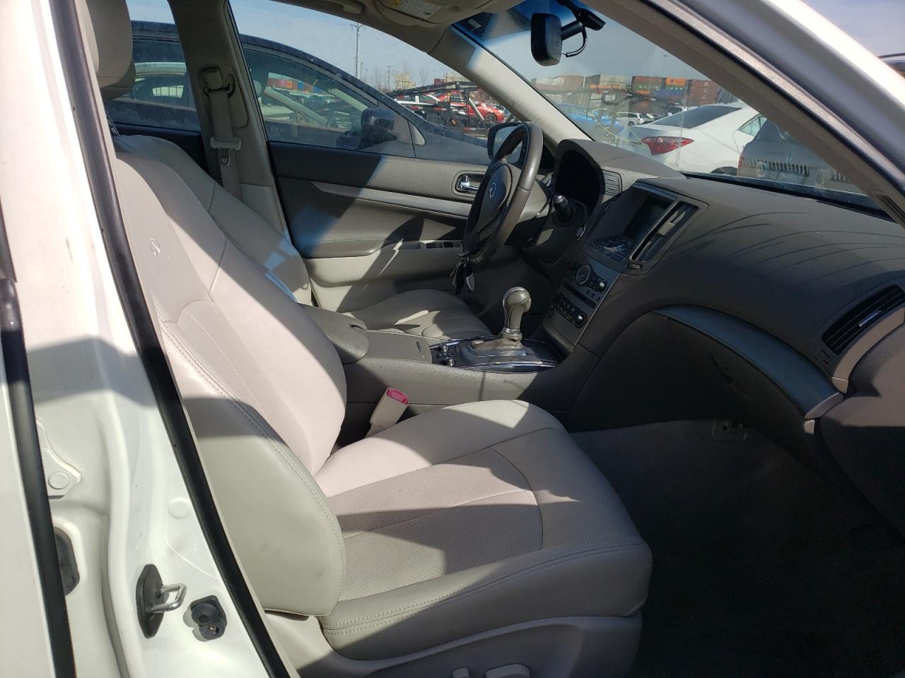 Photo 5 from auction – 2013 INFINITI G37 with VIN JN1CV6AR2DM354084