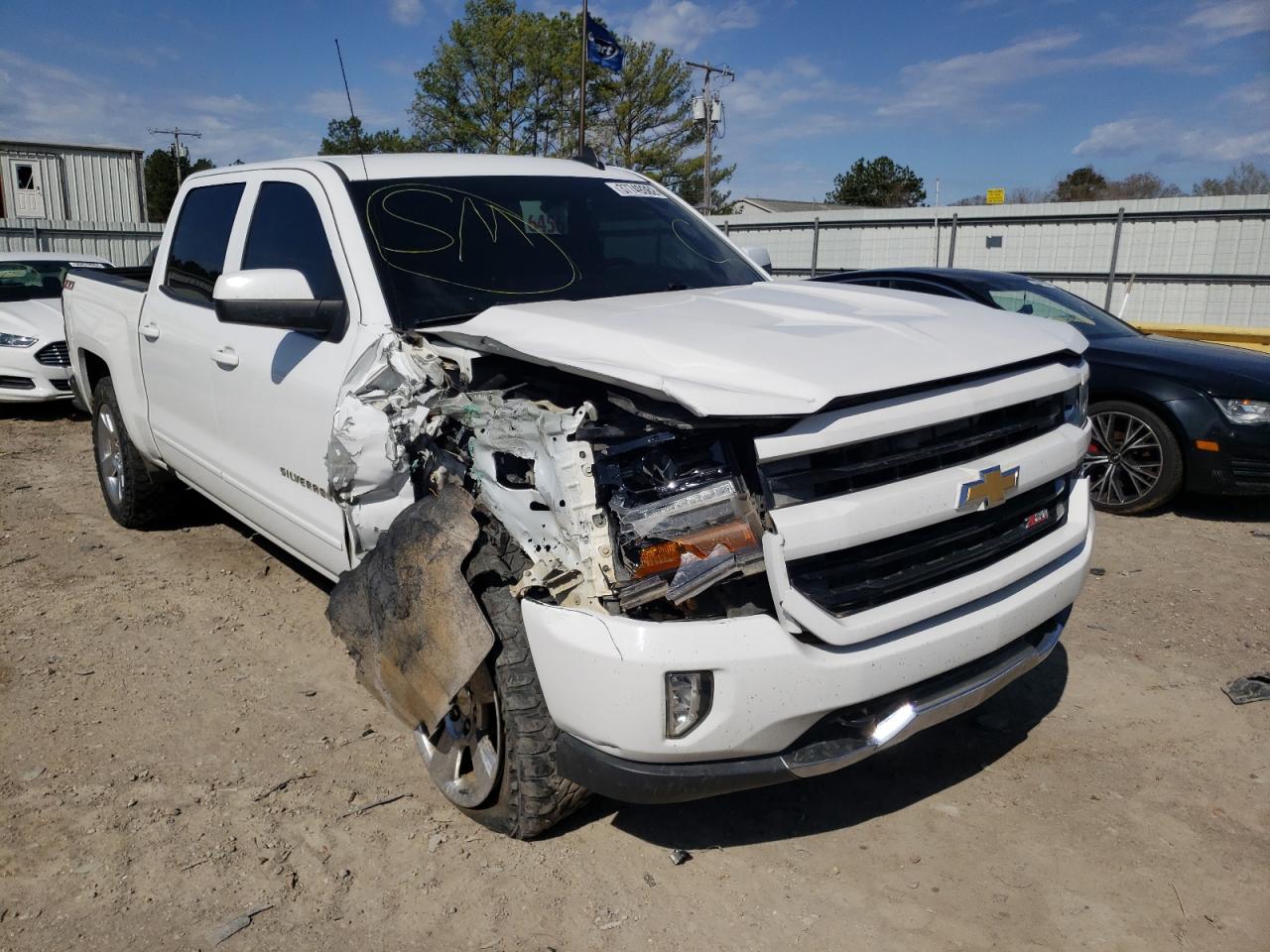 CHEVROLET SILVERADO 2016 z numerem VIN 3GCUKREC9GG159902 - Zdjęcie z aukcji
