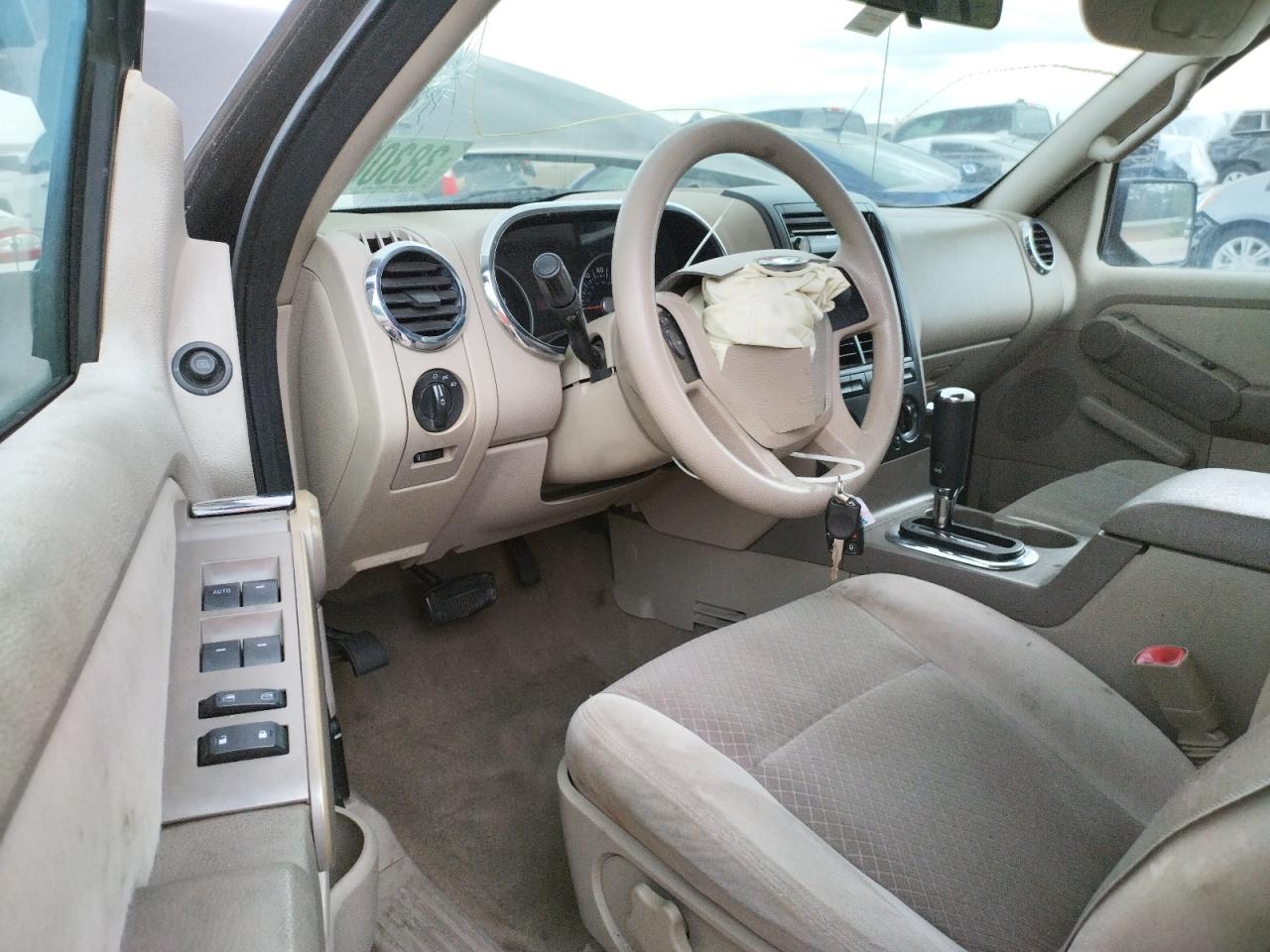 Photo 9 from auction – 2006 FORD EXPLORER X with VIN 1FMEU62E76UA04761