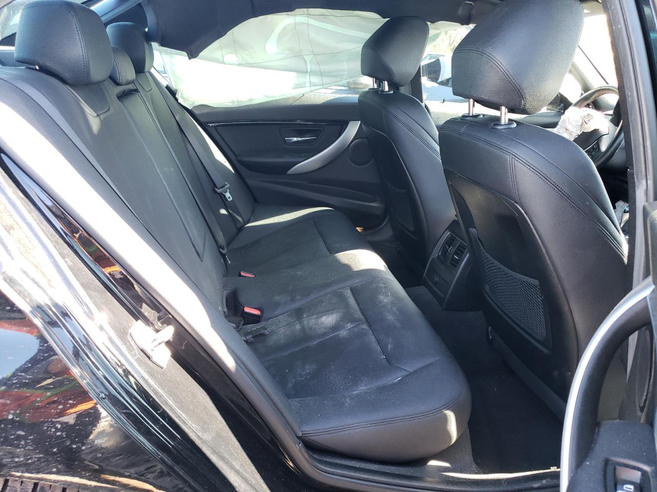 Photo 6 from auction – 2016 BMW 328 I SULE with VIN WBA8E9C56GK603420