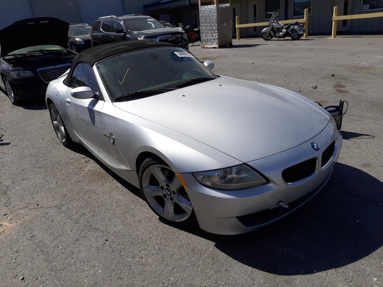 BMW Z4 3.0SI 2006 with VIN 4USBU53556LX01166 - Photo from auction