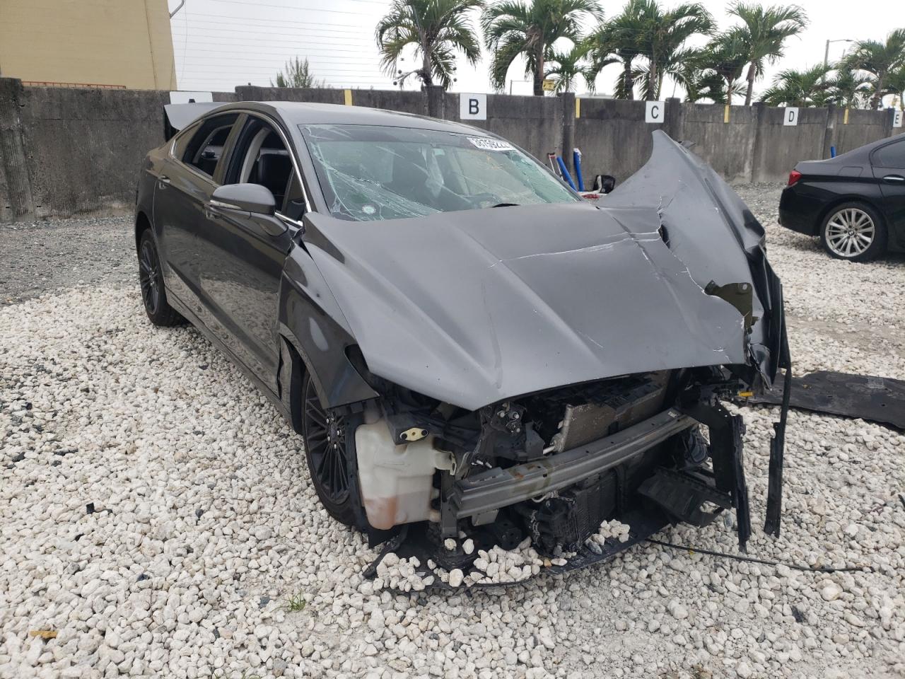 FORD FUSION SE 2015 with VIN 1FA6P0HD5F5105647 - Photo from auction