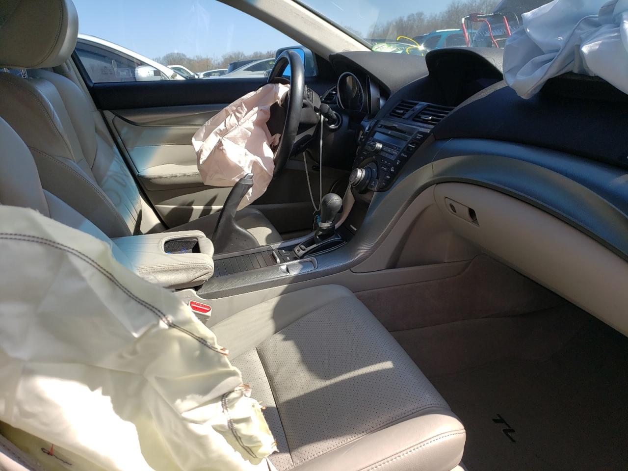Photo 5 from auction – 2010 ACURA TL with VIN 19UUA8F55AA020306