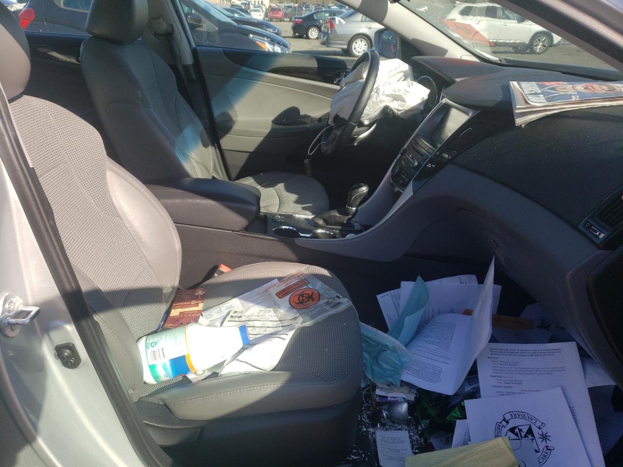 Photo 5 from auction – 2014 HYUNDAI SONATA SE with VIN 5NPEC4AC4EH843447