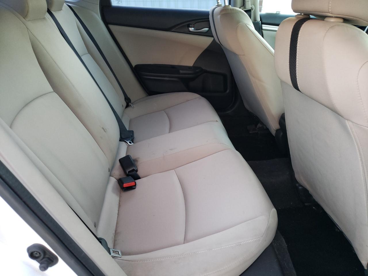Photo 6 from auction – 2016 HONDA CIVIC LX with VIN 19XFC2F50GE247729
