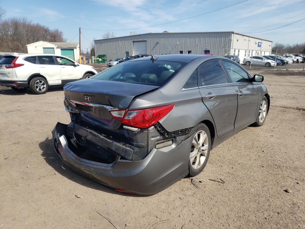 Photo 4 from auction – 2013 HYUNDAI SONATA with VIN 5NPEC4AC9DH519053