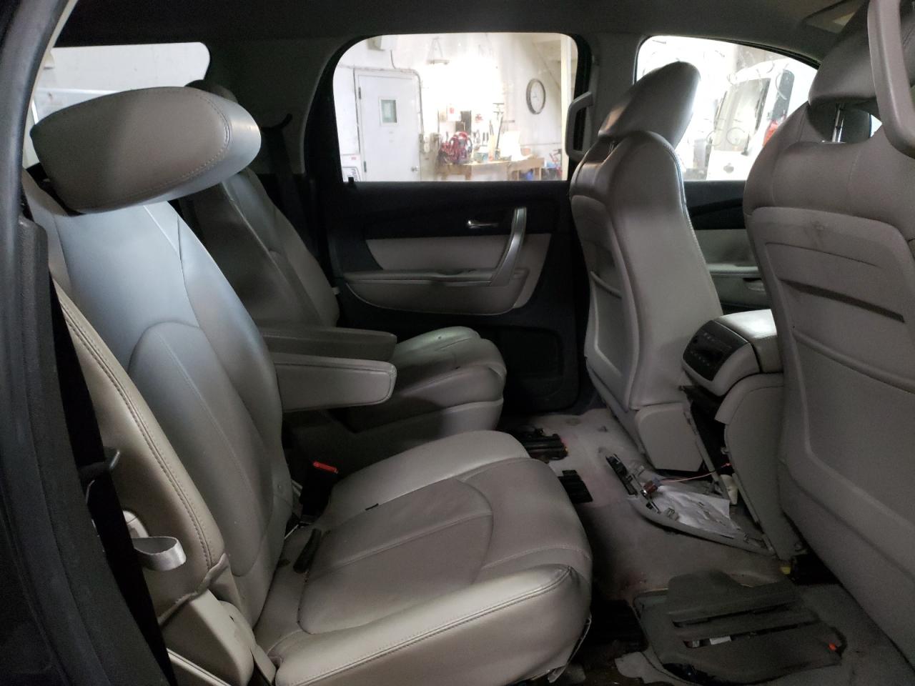Photo 6 from auction – 2011 GMC ACADIA SLT with VIN 1GKKVRED6BJ258471