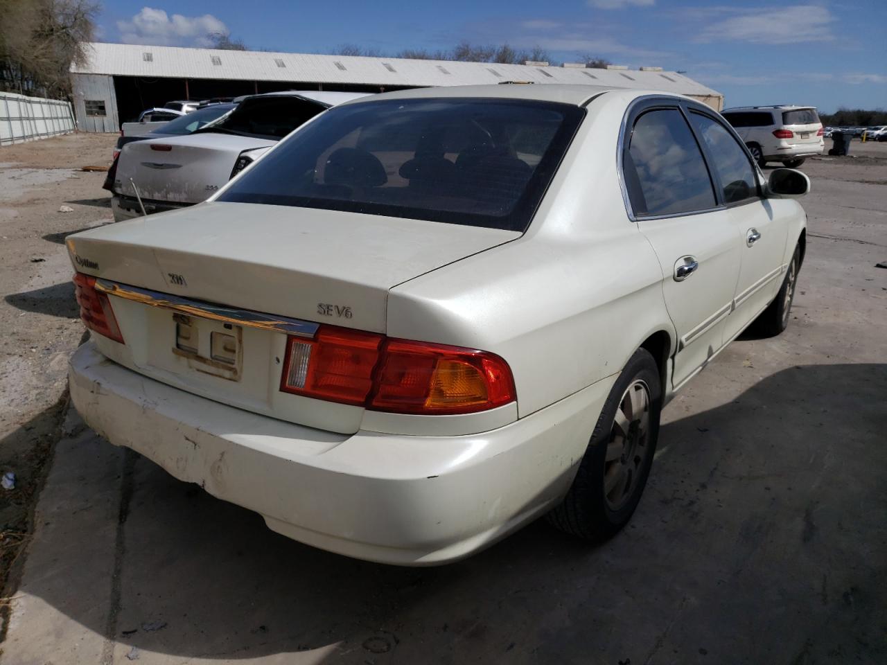 Photo 4 from auction – 2001 KIA OPTIMA MAG with VIN KNAGD124315097530