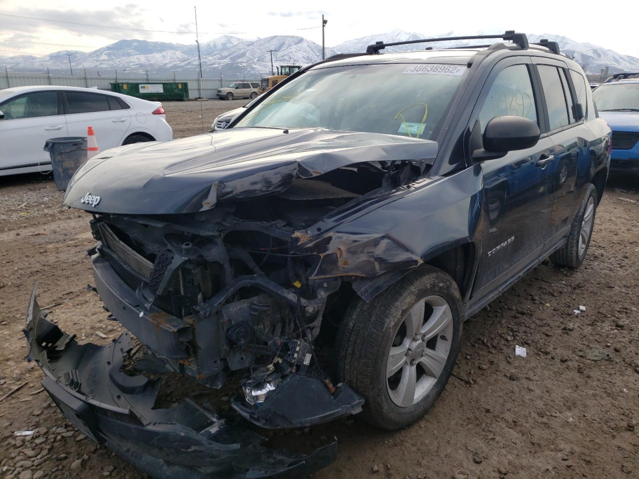 Photo 2 from auction – 2014 JEEP COMPASS with VIN 1C4NJDBB8ED801719