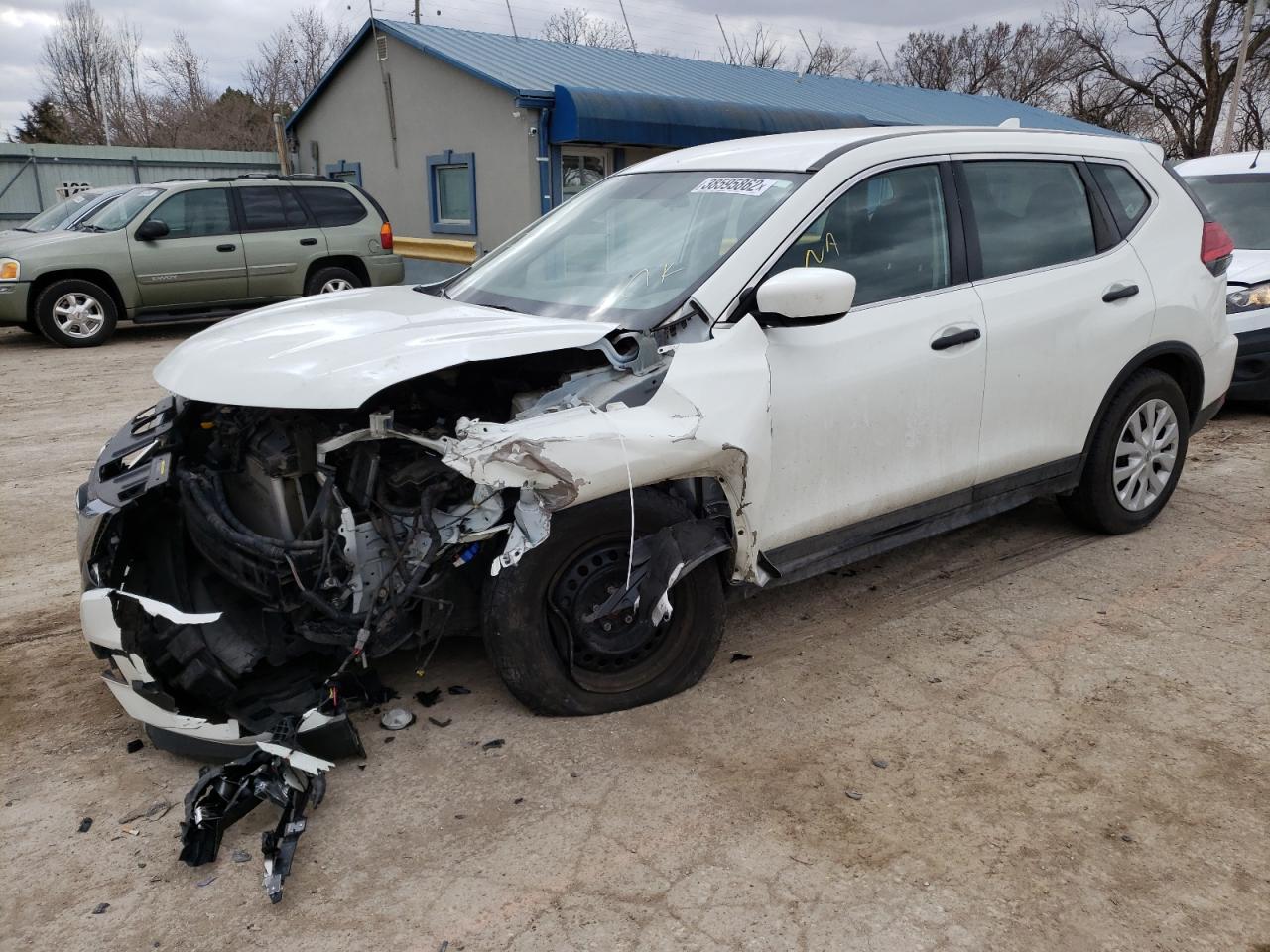 Photo 2 from auction – 2017 NISSAN ROGUE S with VIN KNMAT2MTXHP511827