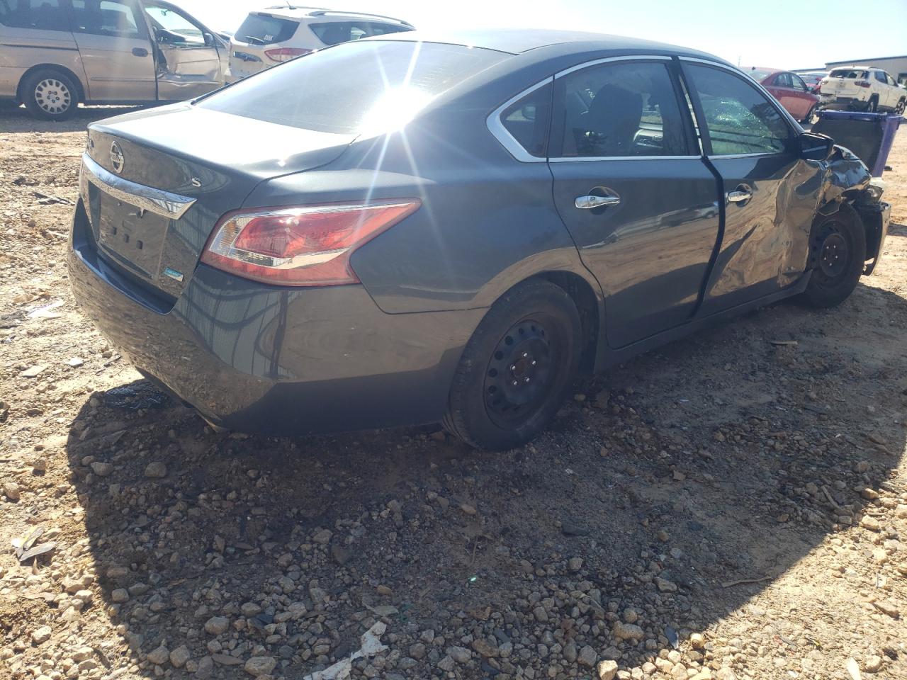 Photo 4 from auction – 2013 NISSAN ALTIMA 2.5 with VIN 1N4AL3AP3DC258242