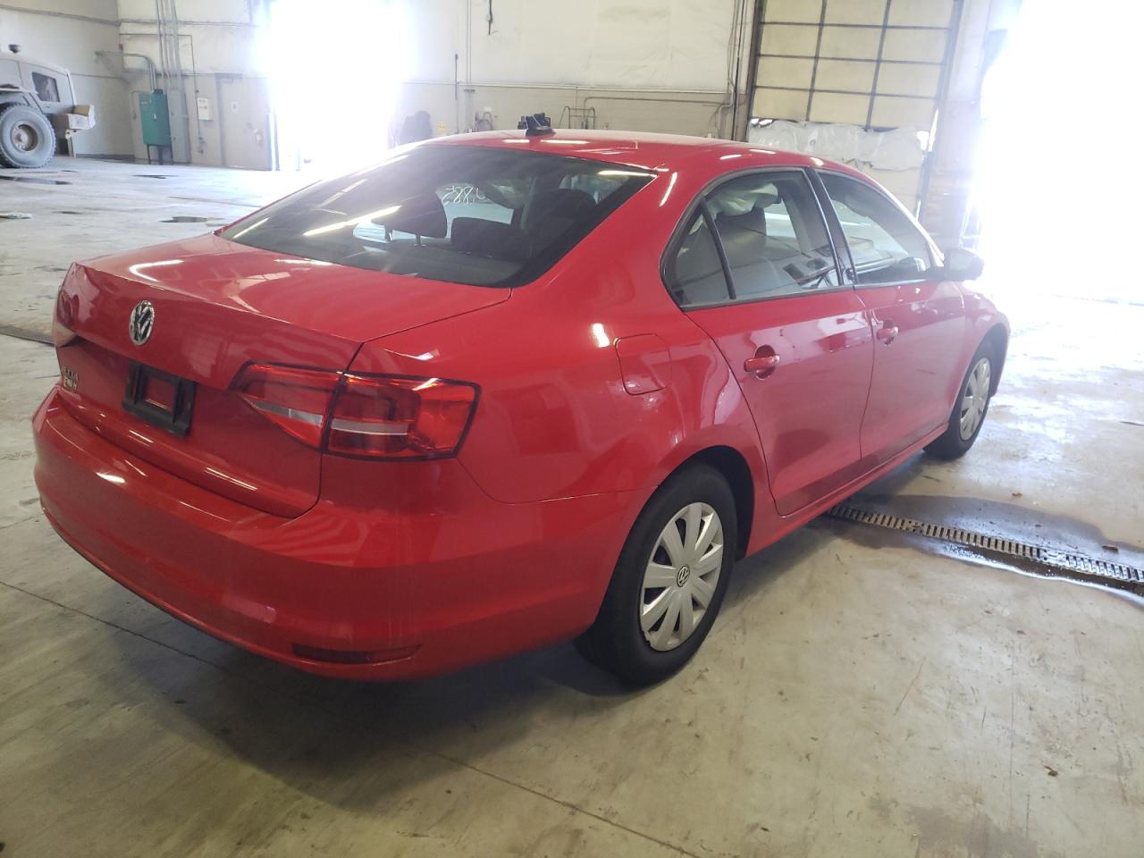 Photo 4 from auction – 2015 VOLKSWAGEN JETTA BASE with VIN 3VW1K7AJ7FM304170