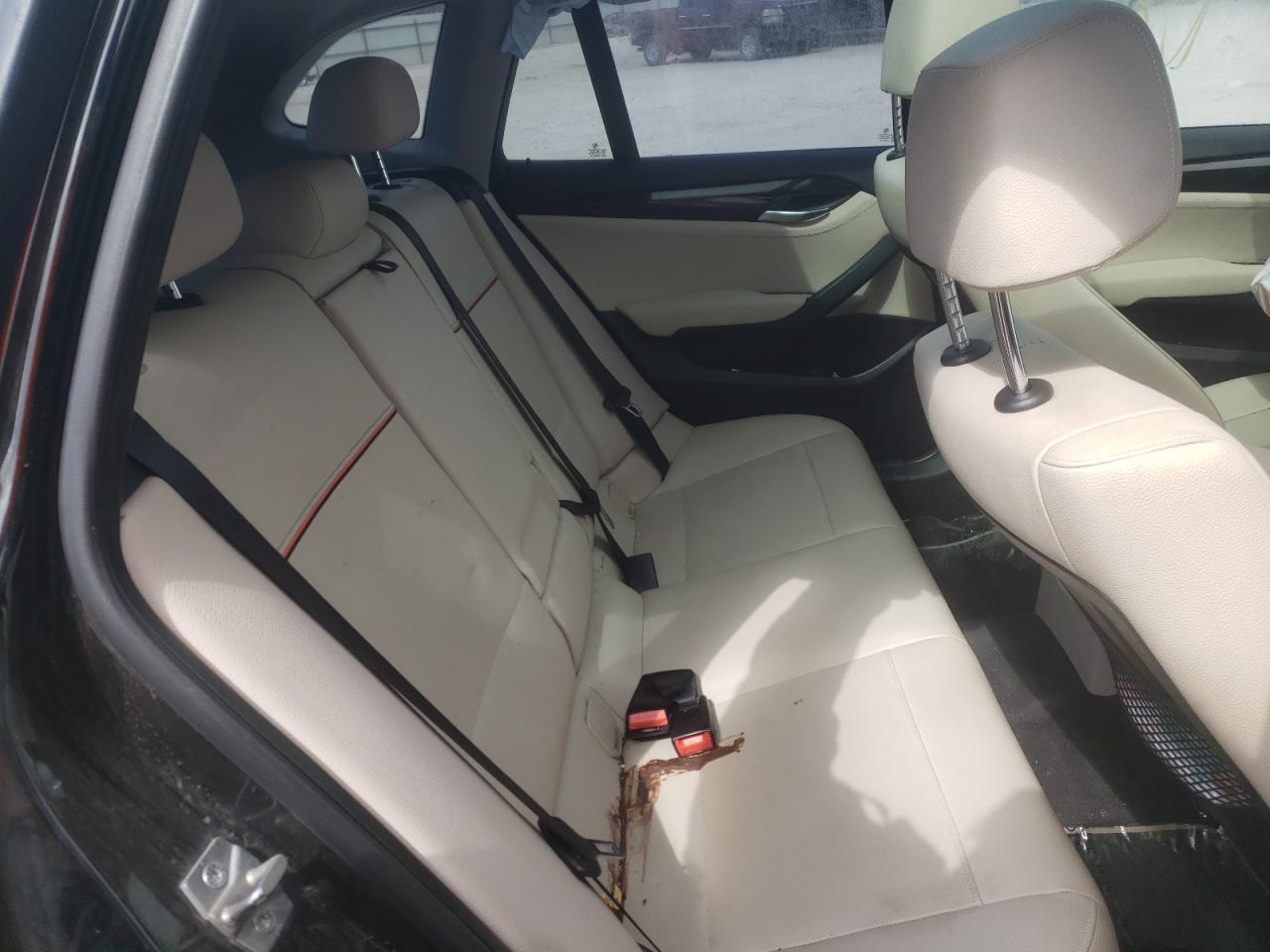 Photo 6 from auction – 2014 BMW X1 SDRIVE2 with VIN WBAVM1C54EVW48813