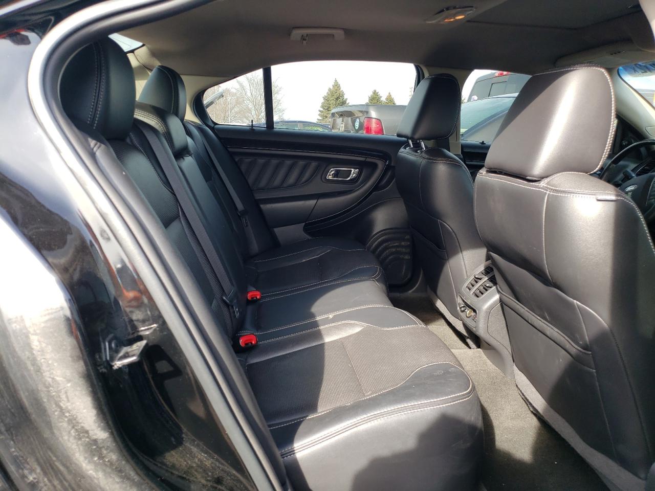 Photo 6 from auction – 2012 FORD TAURUS LIM with VIN 1FAHP2JW1CG106018