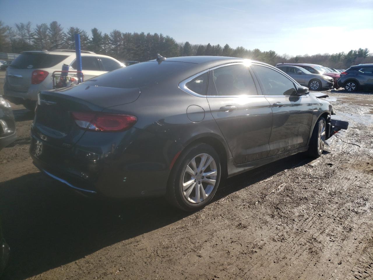 Photo 4 from auction – 2016 CHRYSLER 200 LIMITE with VIN 1C3CCCAB0GN184539