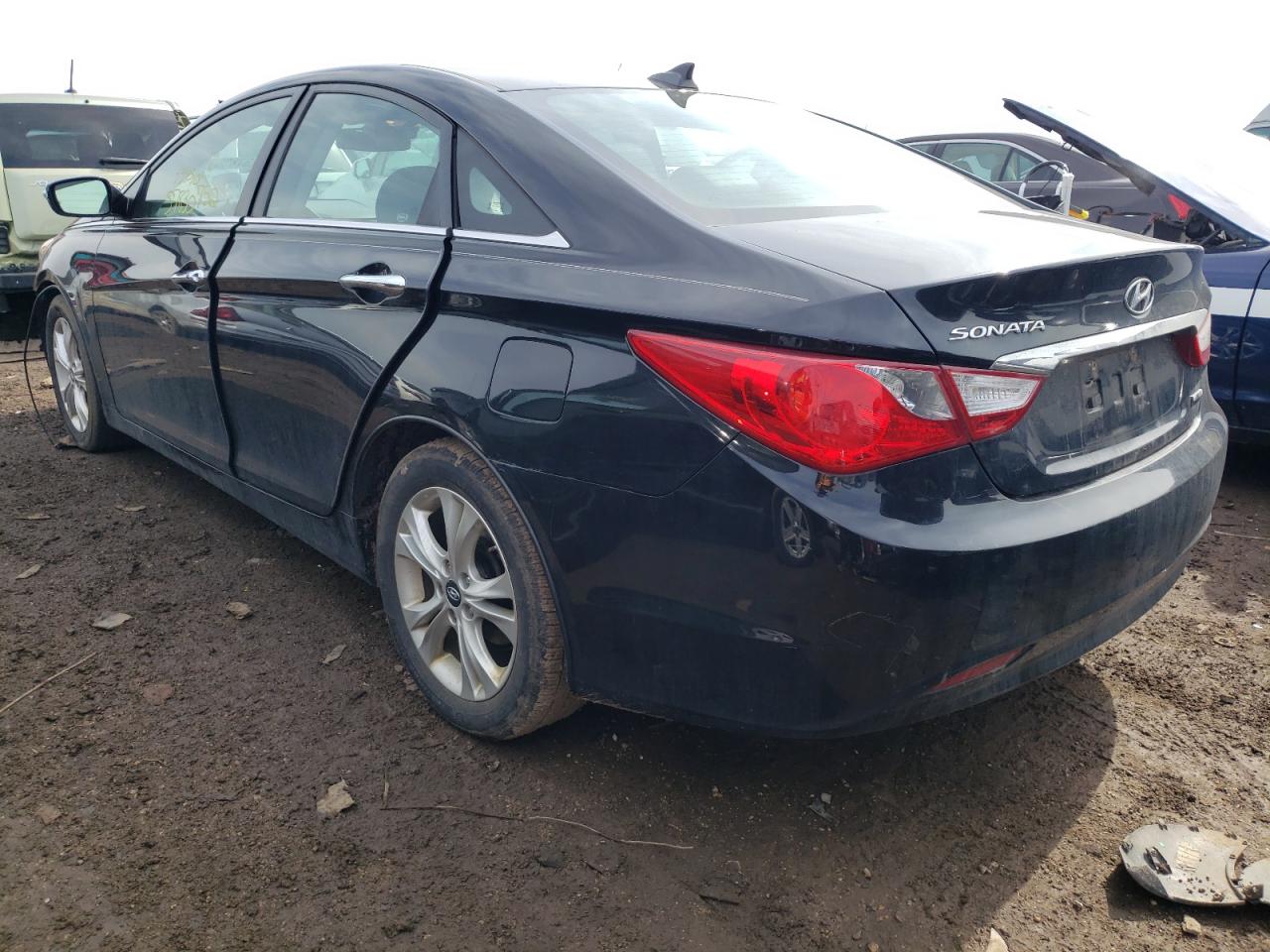 Photo 3 from auction – 2013 HYUNDAI SONATA SE with VIN 5NPEC4AC5DH545858
